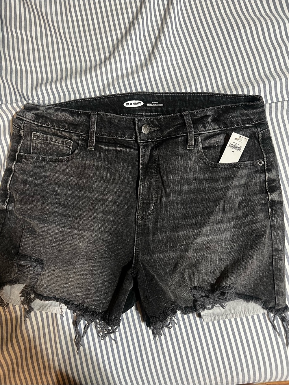 Old Navy Women's Black Frayed Hem Distressed Denim Shorts